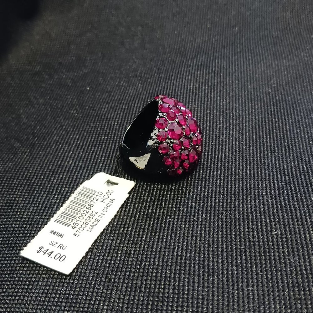 White house Balck Market ring - Picture 3 of 4